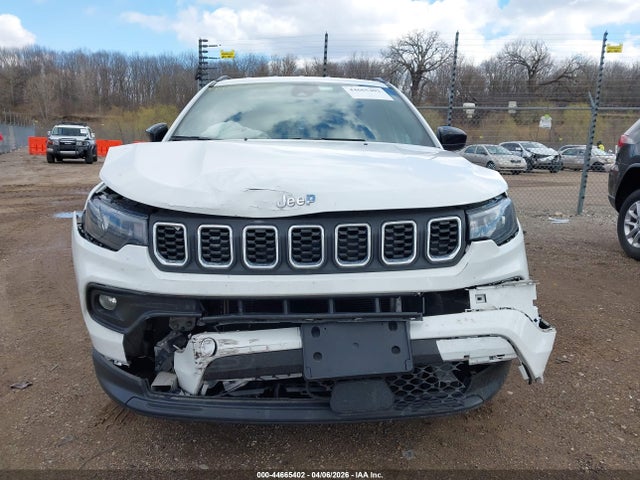 44665402 :رقم المزاد ، 3C4NJDBN7RT137813 vin ، 2024 Jeep Compass Latitude 4x4 مزاد بيع