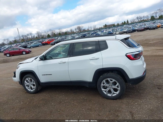 44665402 :رقم المزاد ، 3C4NJDBN7RT137813 vin ، 2024 Jeep Compass Latitude 4x4 مزاد بيع