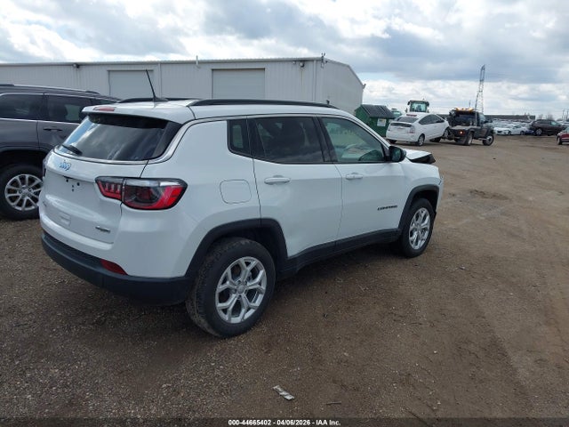44665402 :رقم المزاد ، 3C4NJDBN7RT137813 vin ، 2024 Jeep Compass Latitude 4x4 مزاد بيع