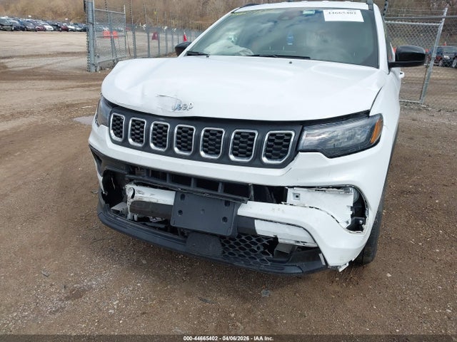 44665402 :رقم المزاد ، 3C4NJDBN7RT137813 vin ، 2024 Jeep Compass Latitude 4x4 مزاد بيع