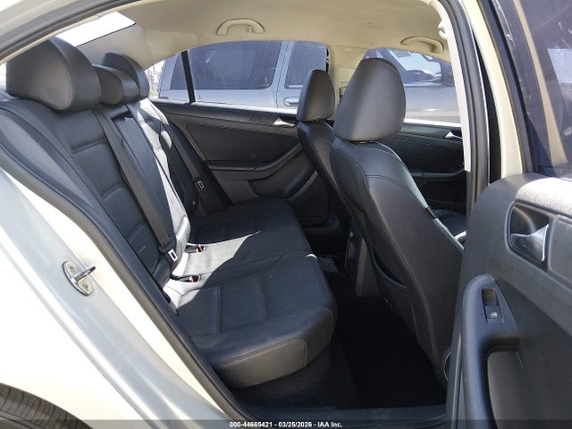 2012 Volkswagen Jetta 2.5l Se მანქანა იყიდება აუქციონზე, vin: 3VWDP7AJ4CM026418, აუქციონის ნომერი: 44665421