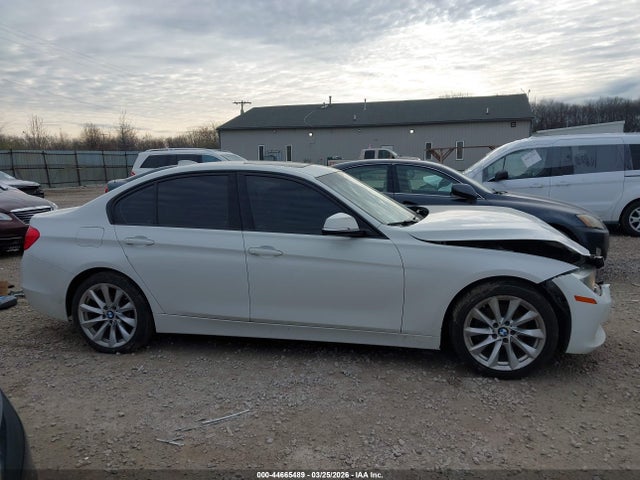 44665489 :رقم المزاد ، WBA3C3G52FNT51573 vin ، 2015 Bmw 320i Xdrive مزاد بيع