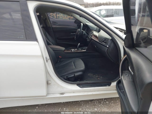 2015 BMW 320I WBA3C3G52FNT51573 Photo 4