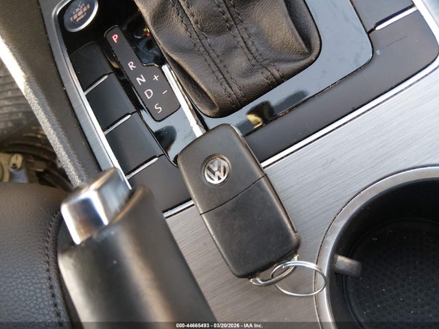 44665493 :رقم المزاد ، 1VWBT7A37FC011311 vin ، 2015 Volkswagen Passat 1.8t Se مزاد بيع