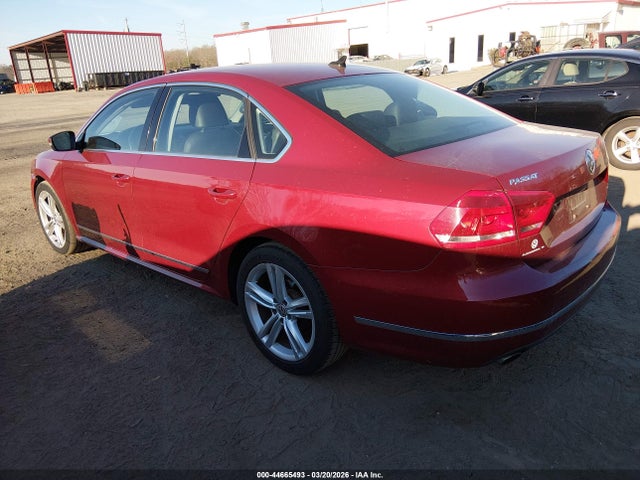 44665493 :رقم المزاد ، 1VWBT7A37FC011311 vin ، 2015 Volkswagen Passat 1.8t Se مزاد بيع