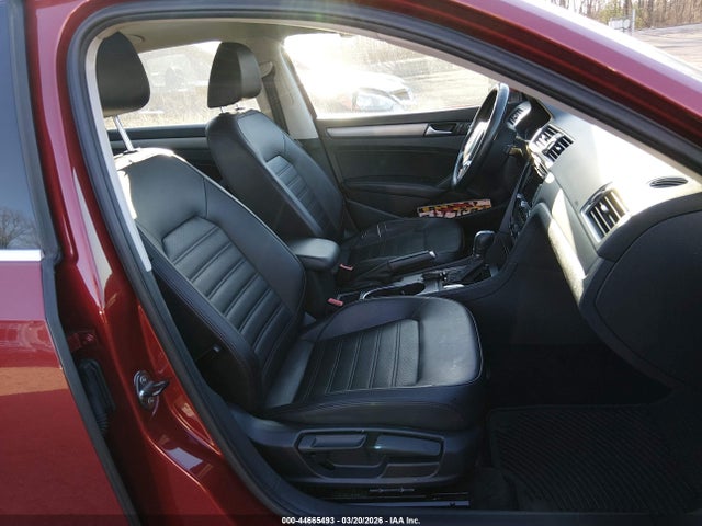 44665493 :رقم المزاد ، 1VWBT7A37FC011311 vin ، 2015 Volkswagen Passat 1.8t Se مزاد بيع