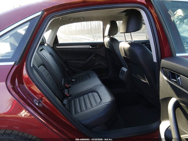 44665493 :رقم المزاد ، 1VWBT7A37FC011311 vin ، 2015 Volkswagen Passat 1.8t Se مزاد بيع