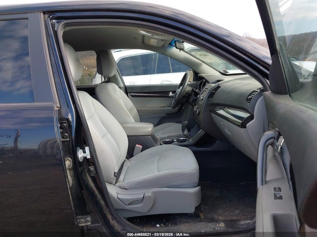 Продажа на аукционе авто 2013 Kia Sorento Lx, vin: 5XYKTDA62DG417999, номер лота: 44665521