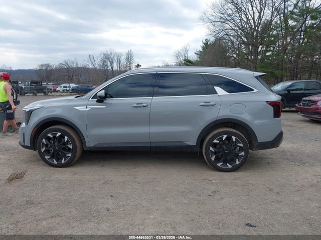Продажа на аукционе авто 2025 Kia Sorento Ex, vin: 5XYRHDJF7SG354783, номер лота: 44665531