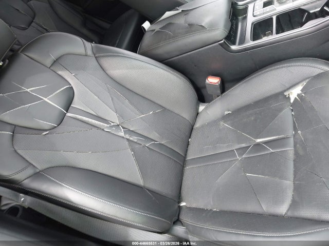 Продажа на аукционе авто 2025 Kia Sorento Ex, vin: 5XYRHDJF7SG354783, номер лота: 44665531