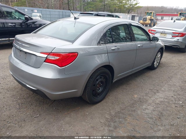 Продажа на аукционе авто 2014 Chrysler 200 Limited, vin: 1C3CCBCG6EN134597, номер лота: 44665555