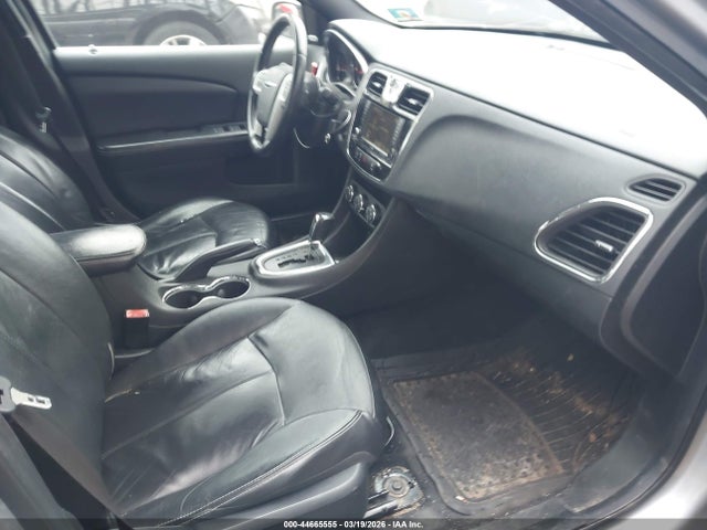 Продажа на аукционе авто 2014 Chrysler 200 Limited, vin: 1C3CCBCG6EN134597, номер лота: 44665555