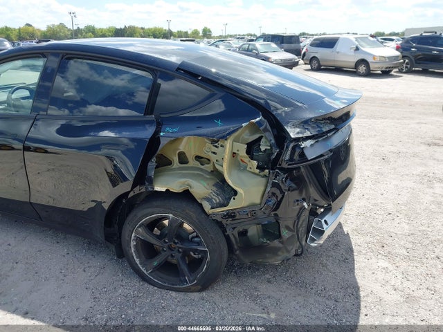 7SAYGDED9TA450916 Tesla Model Y Premium Rear-wheel Drive/standard Rear-wheel Drive
