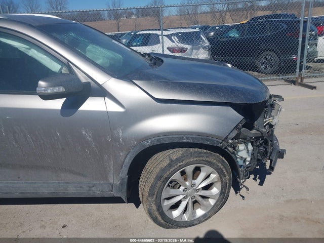 44665602 :رقم المزاد ، 5XYKU4A79EG513720 vin ، 2014 Kia Sorento Ex V6 مزاد بيع