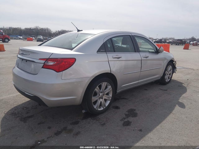 44665612 :رقم المزاد ، 1C3CCBAB0CN207578 vin ، 2012 Chrysler 200 Lx مزاد بيع