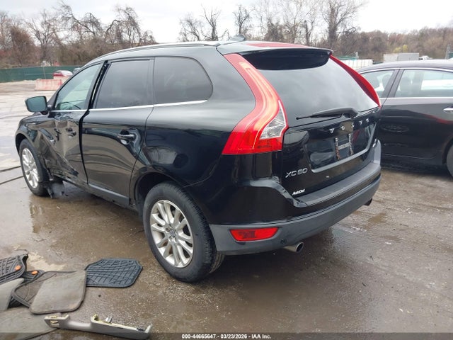 2010 VOLVO XC60 YV4992DZ6A2074950 Photo 2