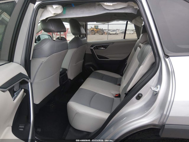 2T3A1RFV4SW539535 Toyota Rav4 Xle Premium