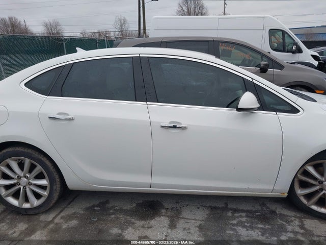 44665700 :رقم المزاد ، 1G4PS5SK5E4166739 vin ، 2014 Buick Verano Leather Group مزاد بيع