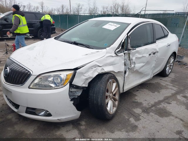 44665700 :رقم المزاد ، 1G4PS5SK5E4166739 vin ، 2014 Buick Verano Leather Group مزاد بيع