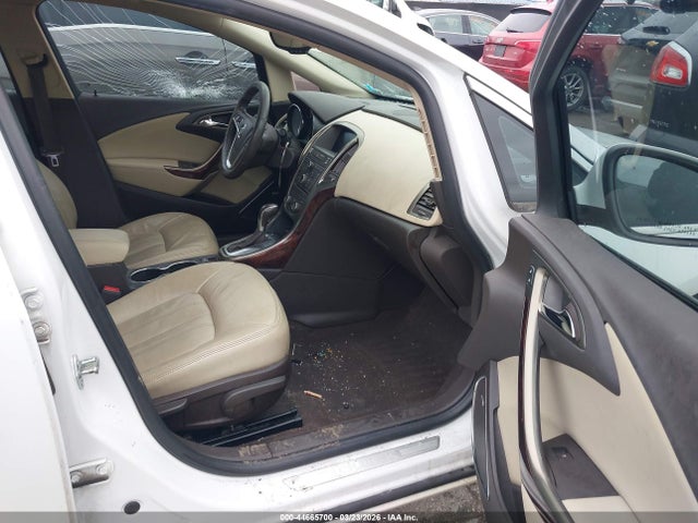 44665700 :رقم المزاد ، 1G4PS5SK5E4166739 vin ، 2014 Buick Verano Leather Group مزاد بيع