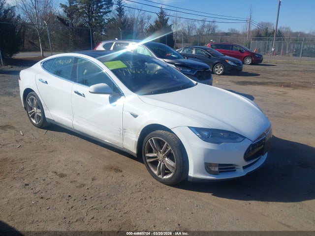 2013 TESLA MODEL S 5YJSA1CG2DFP08293