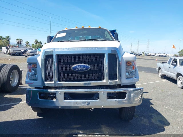 Ford F-650 Gas 2018 1FDNF6AY0JDF01617 Image 14