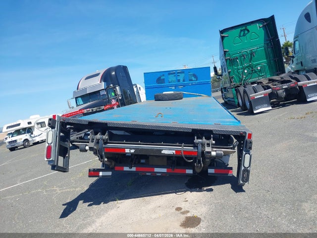 Ford F-650 Gas 2018 1FDNF6AY0JDF01617 Image 17