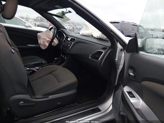 2011 CHRYSLER 200 1C3BC2EB3BN532522 Photo 4