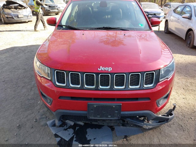 2017 Jeep New Compass Latitude 4x4 მანქანა იყიდება აუქციონზე, vin: 3C4NJDBB9HT597138, აუქციონის ნომერი: 44665744