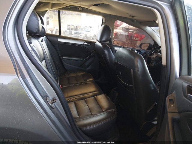 2012 Volkswagen Golf 2.5l 4-door მანქანა იყიდება აუქციონზე, vin: WVWDB7AJ2CW284230, აუქციონის ნომერი: 44665773