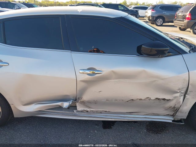 Nissan Maxima 3.5 S 2017 1N4AA6AP5HC437573 Image 18