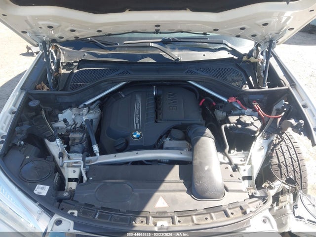 2014 BMW X5 5UXKR0C58E0H19088 Photo 9