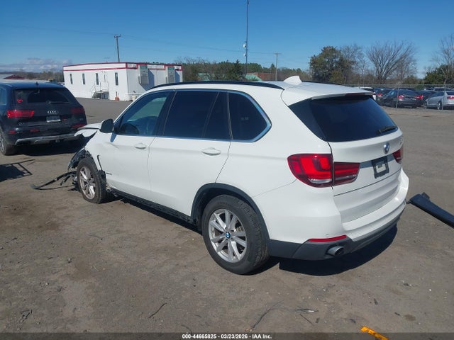 2014 BMW X5 5UXKR0C58E0H19088 Photo 2