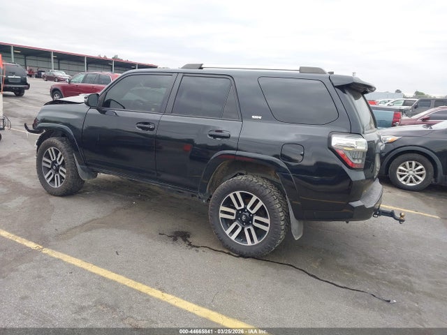 2020 TOYOTA 4RUNNER JTEZU5JR9L5222156 Photo 2