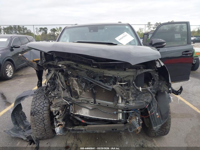 2020 TOYOTA 4RUNNER JTEZU5JR9L5222156 Photo 5