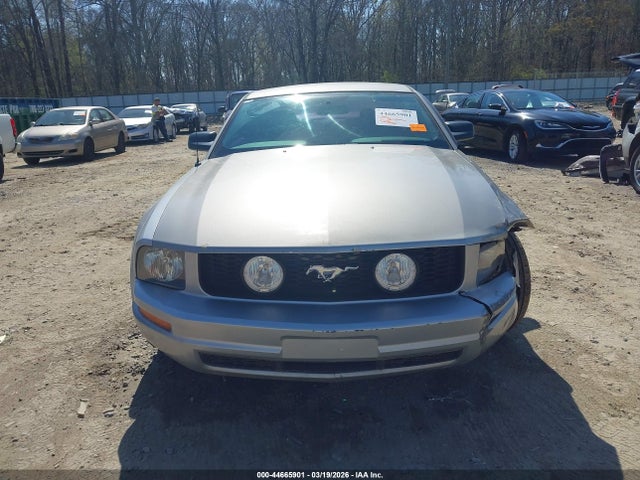 Продажа на аукционе авто 2008 Ford Mustang V6 Deluxe, vin: 1ZVHT80N685140148, номер лота: 44665901