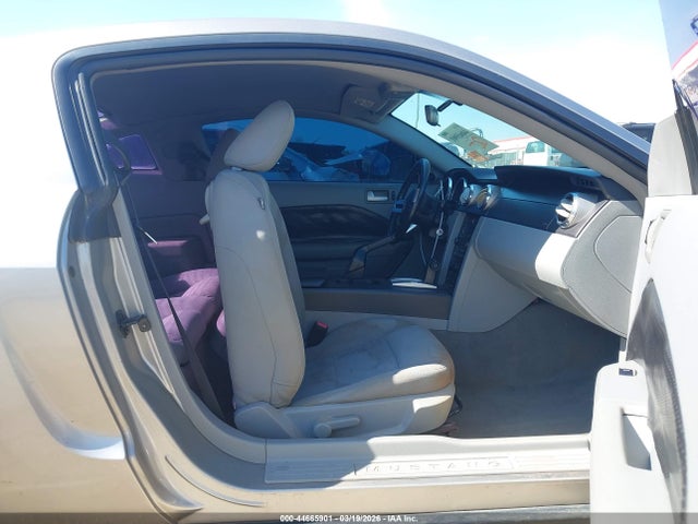 Продажа на аукционе авто 2008 Ford Mustang V6 Deluxe, vin: 1ZVHT80N685140148, номер лота: 44665901