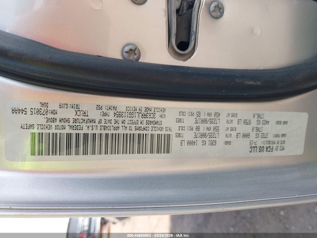 44665902 :رقم المزاد ، 3C63RRJL1GG113954 vin ، 2016 Ram 3500 Laramie مزاد بيع
