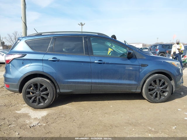 Продаж на аукціоні авто 2018 Ford Escape Se, vin: 1FMCU0GD8JUA70636, номер лоту: 44665931