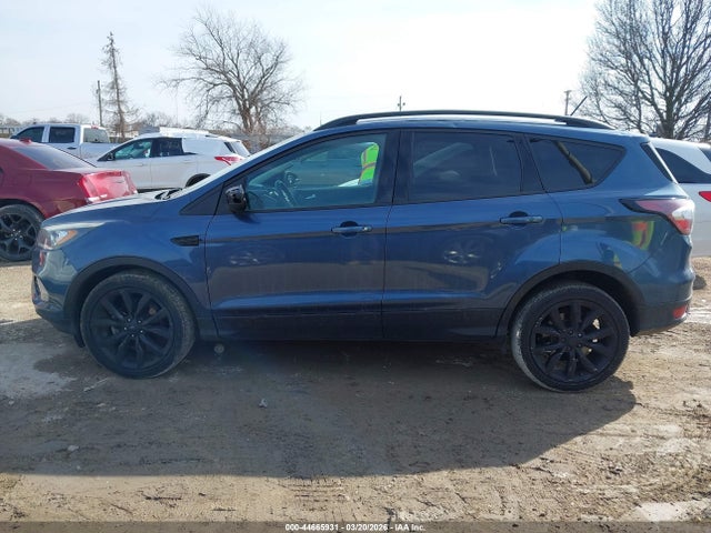 Продаж на аукціоні авто 2018 Ford Escape Se, vin: 1FMCU0GD8JUA70636, номер лоту: 44665931