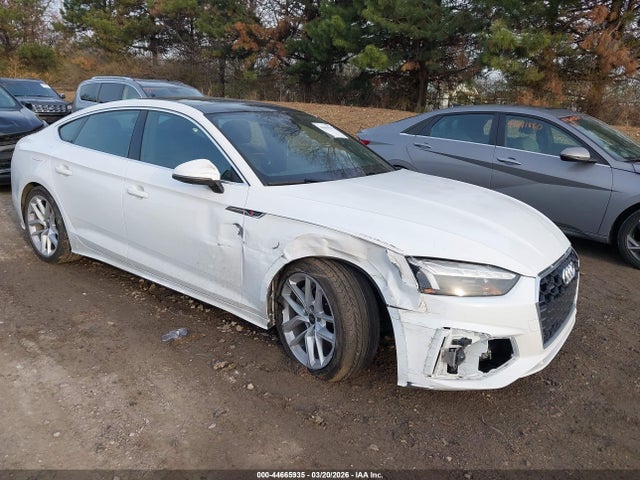 2024 Audi A5 Sportback Premium Plus 45 Tfsi Quattro S Tronic მანქანა იყიდება აუქციონზე, vin: WAUFACF57RA010542, აუქციონის ნომერი: 44665935