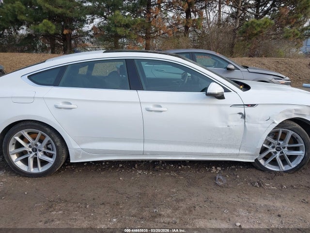 2024 Audi A5 Sportback Premium Plus 45 Tfsi Quattro S Tronic მანქანა იყიდება აუქციონზე, vin: WAUFACF57RA010542, აუქციონის ნომერი: 44665935