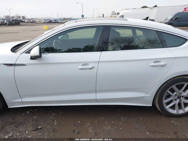 2024 Audi A5 Sportback Premium Plus 45 Tfsi Quattro S Tronic მანქანა იყიდება აუქციონზე, vin: WAUFACF57RA010542, აუქციონის ნომერი: 44665935