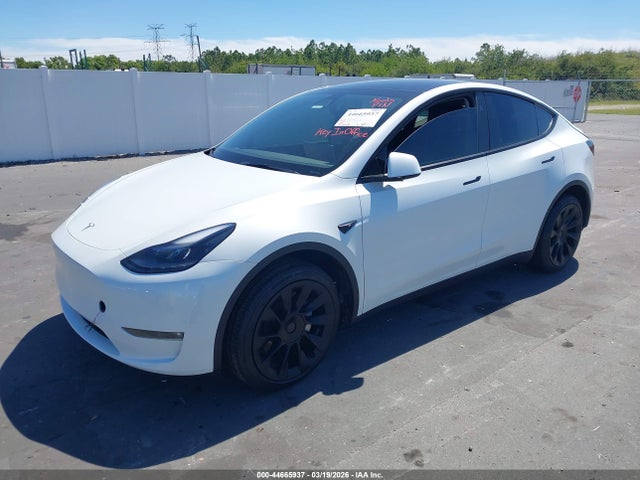 2023 TESLA MODEL Y 7SAYGDEE7PF887900 Photo 1