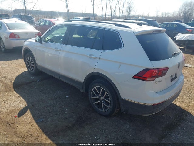 2020 VOLKSWAGEN TIGUAN 3VV2B7AX7LM098891 Photo 2