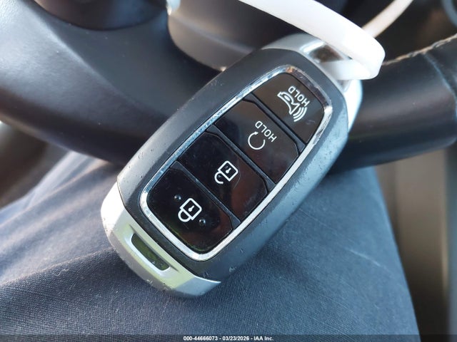 Продажа на аукционе авто 2023 Hyundai Venue Limited, vin: KMHRC8A39PU228468, номер лота: 44666073