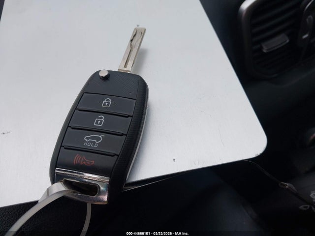 Продажа на аукционе авто 2018 Kia Sportage Lx, vin: KNDPMCAC9J7430583, номер лота: 44666101
