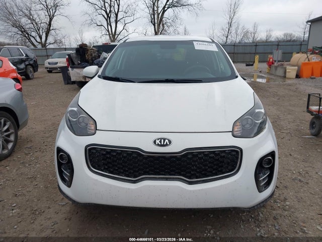 Продажа на аукционе авто 2018 Kia Sportage Lx, vin: KNDPMCAC9J7430583, номер лота: 44666101
