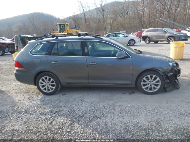 44666140 :رقم المزاد ، 3VWPP7AJ7CM665552 vin ، 2012 Volkswagen Jetta Sportwagen 2.5l Se مزاد بيع