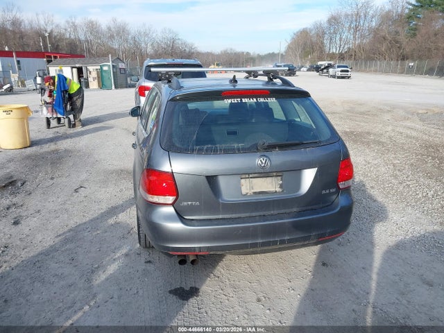44666140 :رقم المزاد ، 3VWPP7AJ7CM665552 vin ، 2012 Volkswagen Jetta Sportwagen 2.5l Se مزاد بيع